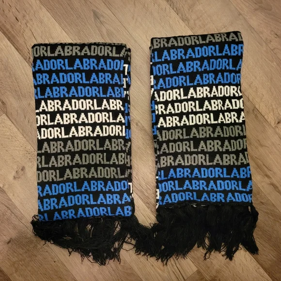 Labrador Scarf - Picture 6 of 6